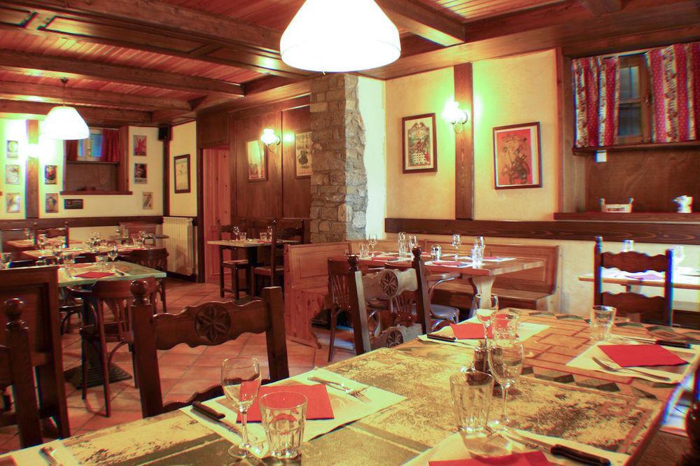Hotel Le Soleil Challand-Saint-Anselme Zewnętrze zdjęcie